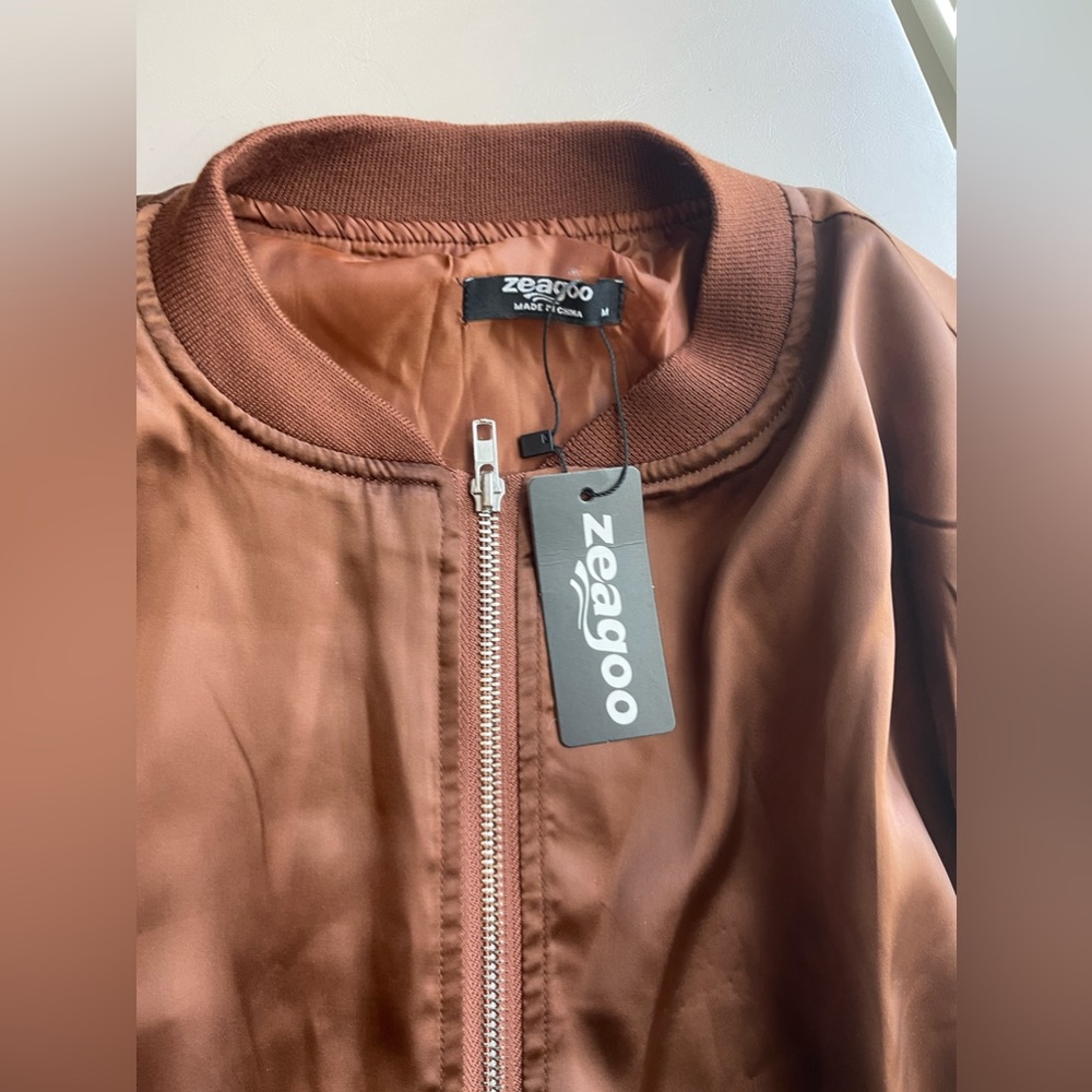 Zeagoo bomber jacket new with tags sz M